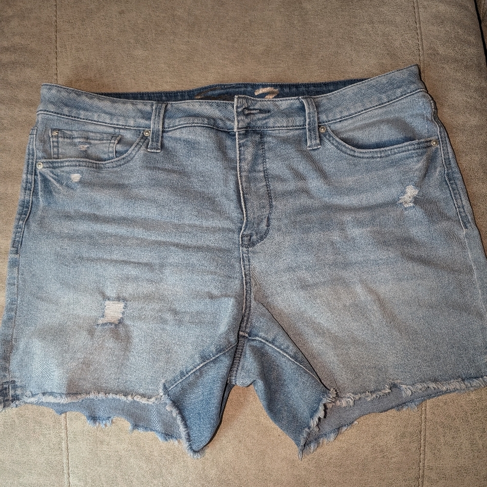 Seven shorts, size 16